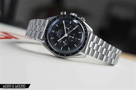 omega speedmaster racing thickness|omega speedmaster lug to.